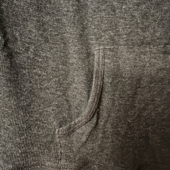 Sport top - Picture 2 of 3